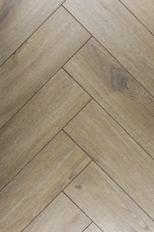 Parchet laminat Alsapan Herringbone Praline Oak 12 mm, clasa trafic AC6, bizotat 4V 5G