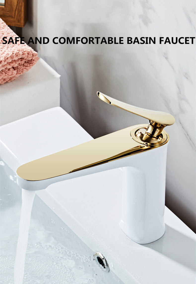 Baterie lavoar Aria alb-auriu