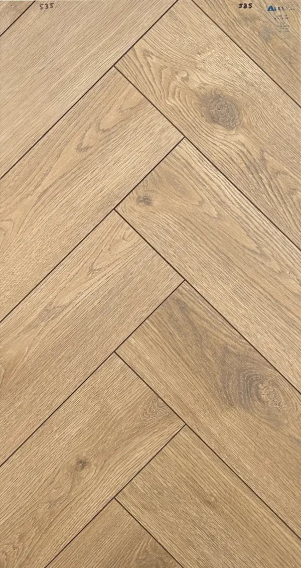 Parchet laminat Alsapan Herringbone Praline Oak 12 mm, clasa trafic AC6, bizotat 4V 5G