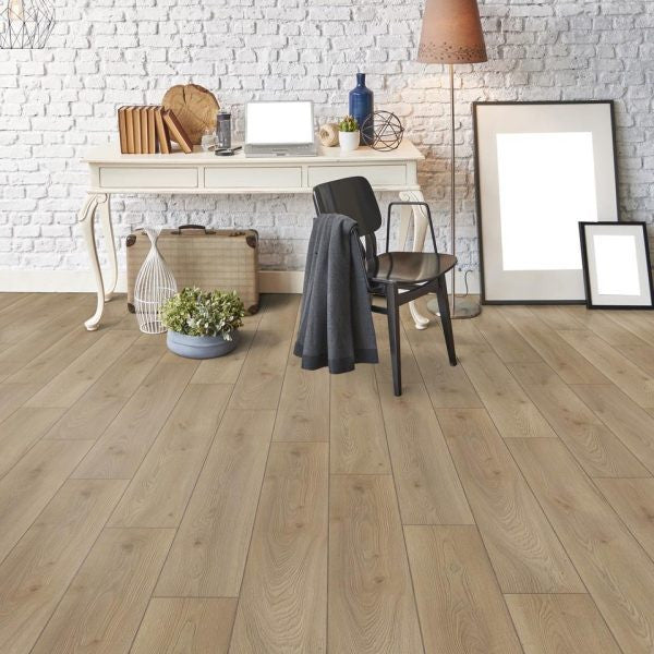 Parchet laminat Tarket Sommer Style Stejar Light Brown 8 mm clasa trafic: 32