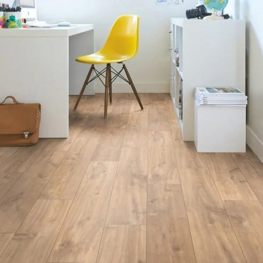 Parchet laminat Quick Step Classic 8 mm 1487 Stejar ,,Midnightâ€ť nature