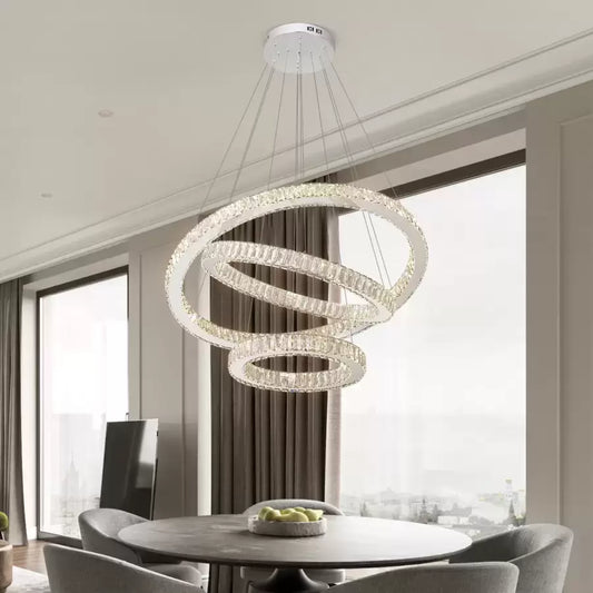 Lustra LED suspendata cu telecomanda si cristal CAYDEN 200W, 3 Cercuri, lumina Rece/Calda/Neutra, Dimabila, Crom Lucios, Inaltime Reglabila